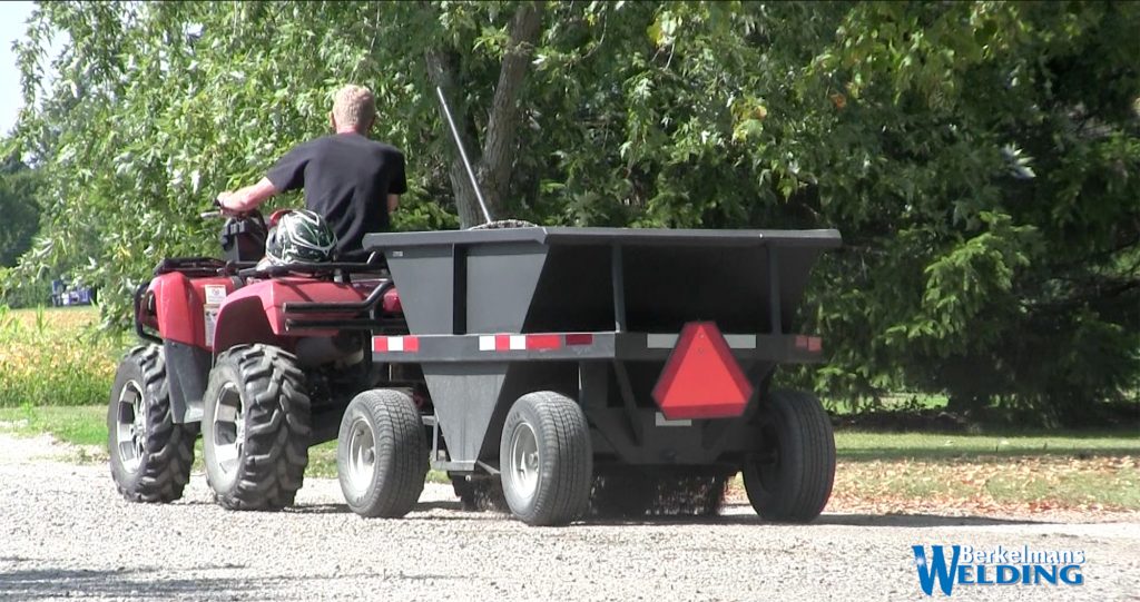 1.5 ton pathfinder hopper trailer Berkelmans Welding inc